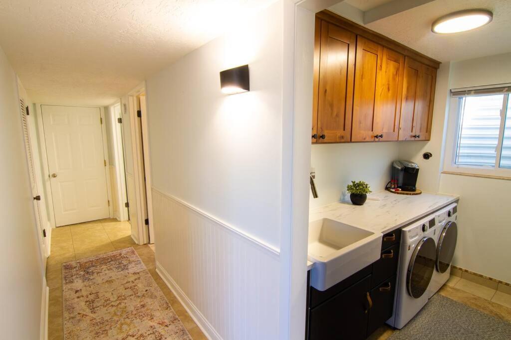 Cottonwood Heights - Lower Level Of Mountain Home! Extérieur photo